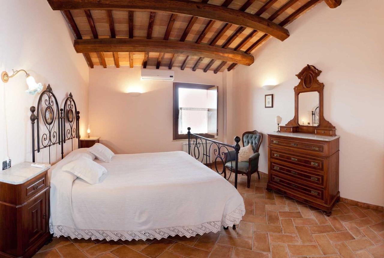 Agriturismo Il Barco 스펠로 객실 사진